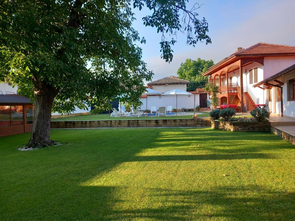 Bolyarski Stan Guest House Weliki Preslaw Exterior foto