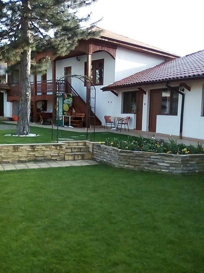 Bolyarski Stan Guest House Weliki Preslaw Exterior foto